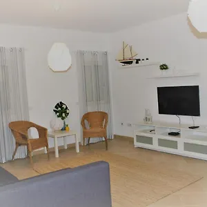 Apartamento Casa Camões, Near Airport, 4km Beach, FAO